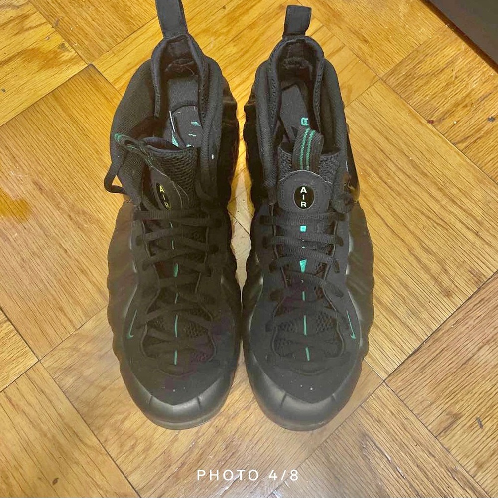 2011 foamposite pro pine green color.